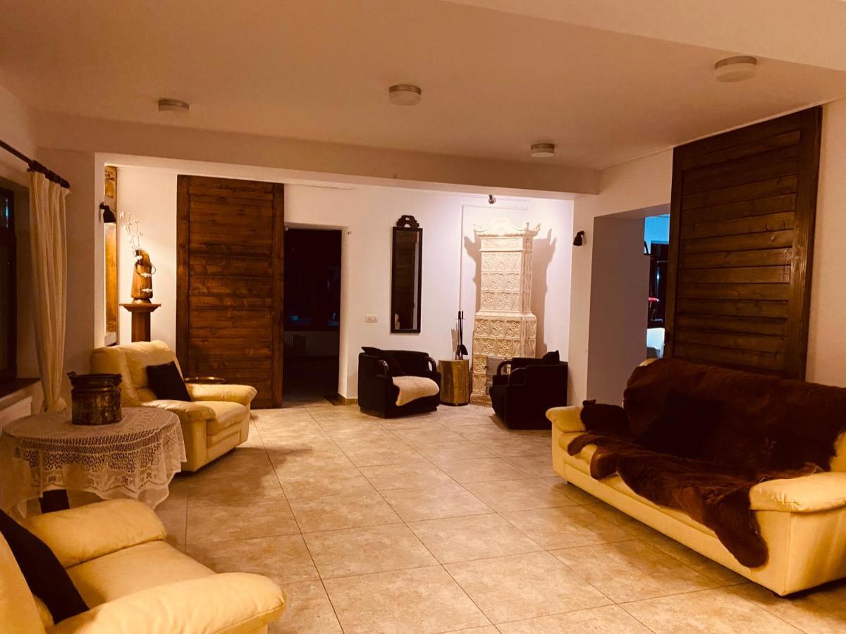 Hotel Casa Pisica Noastra Breaza  Esterno foto