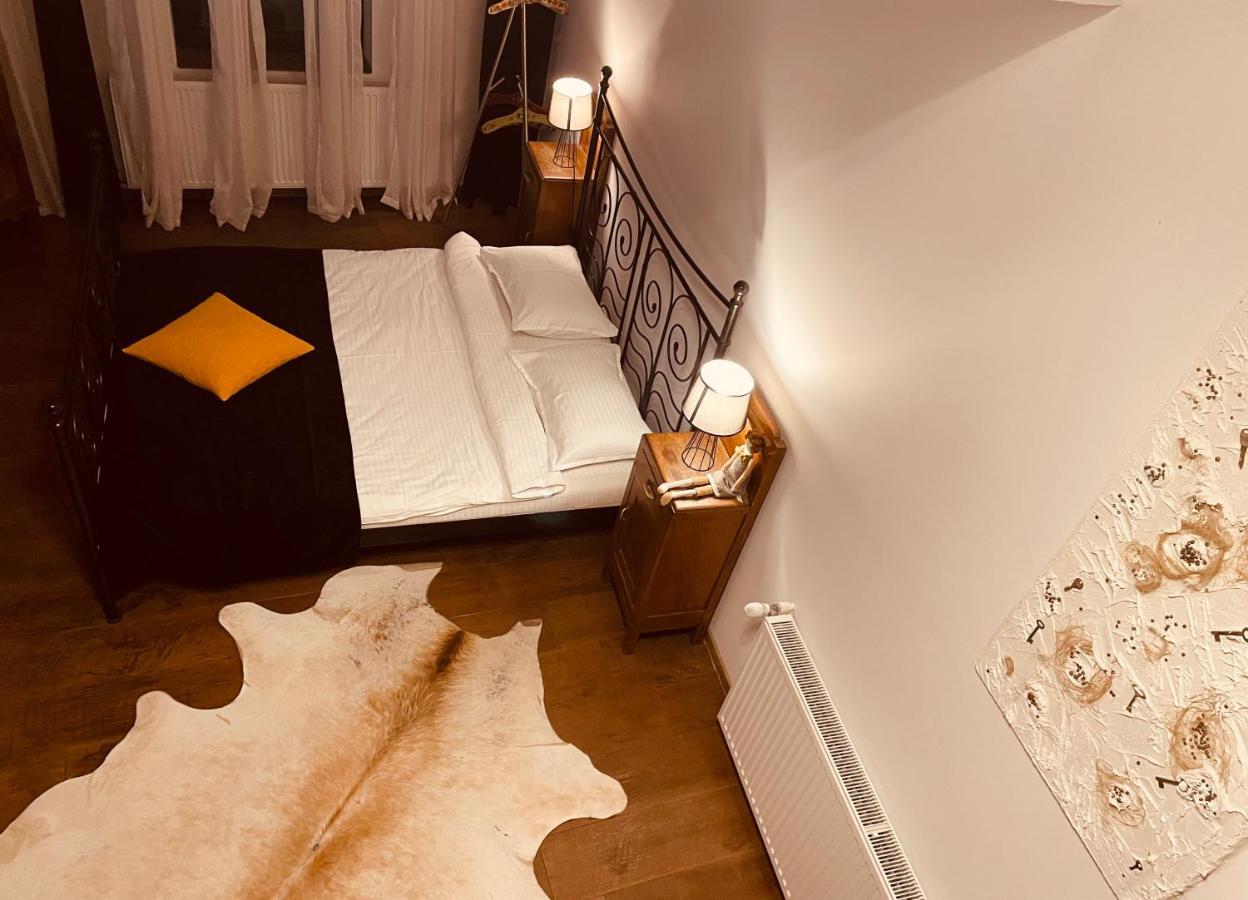 Hotel Casa Pisica Noastra Breaza  Esterno foto