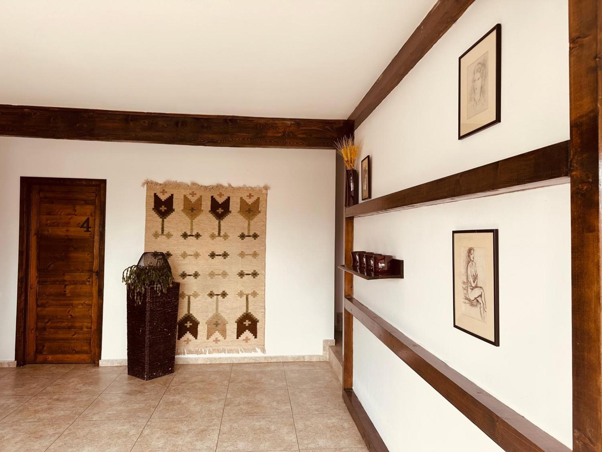 Hotel Casa Pisica Noastra Breaza  Esterno foto